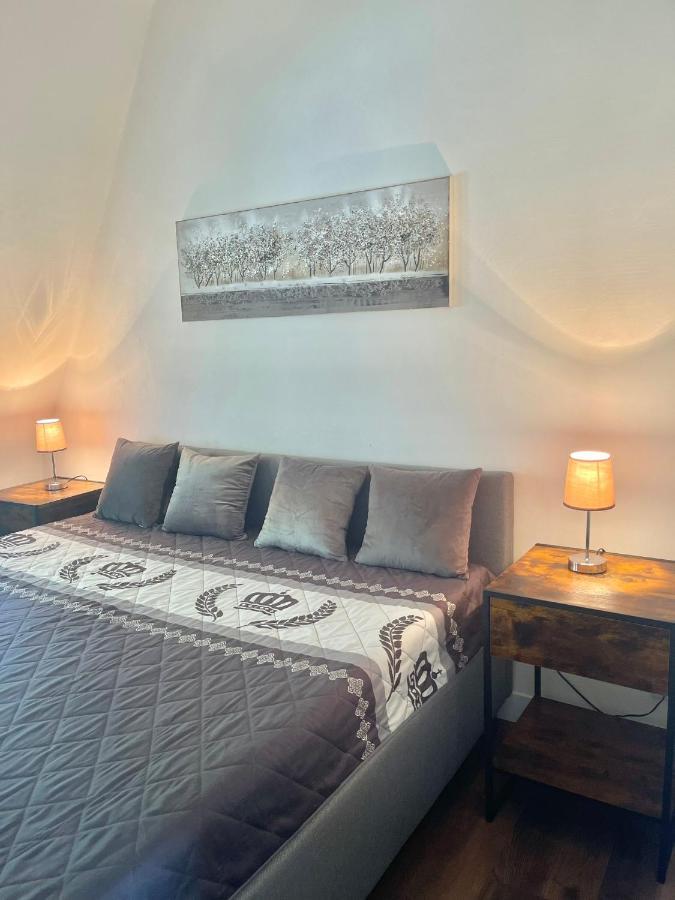 City Apartment, Ferienwohnung 3 Zkdb, Balkon, Dachgeschoss, Naehe Duesseldorf كريفيلد المظهر الخارجي الصورة